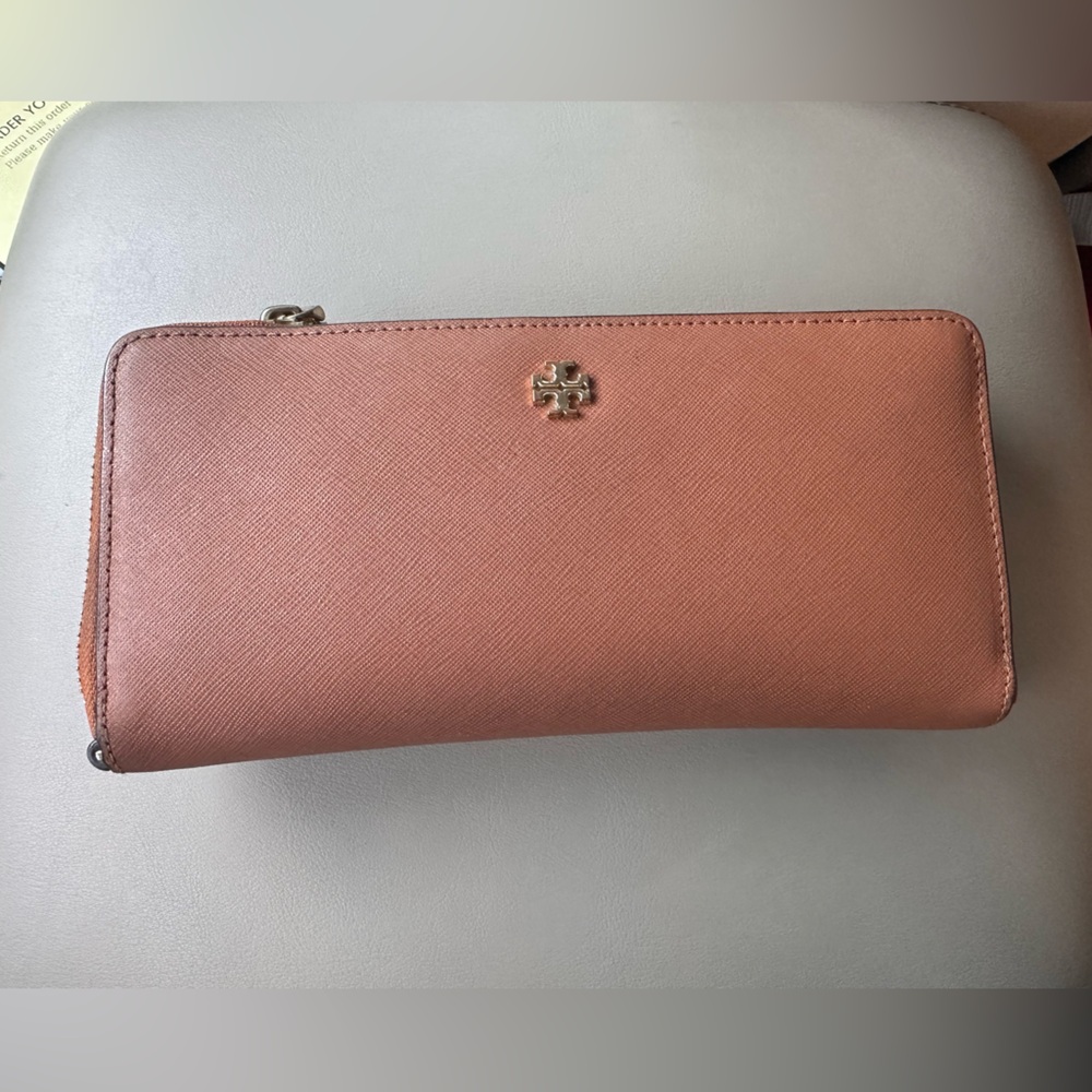 Tory Burch wallet